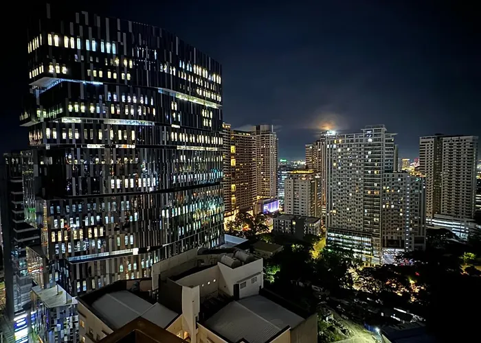 Warm And Cozy With Balcony Cebu