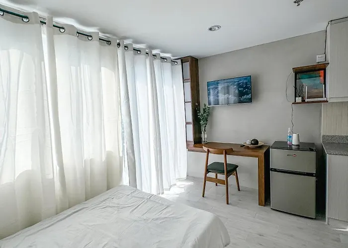 Aparthotel Warm And Cozy With Balcony 3*
